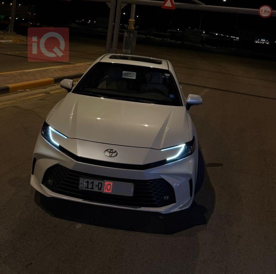 تۆیۆتا کامری